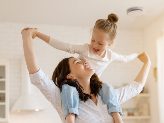 Zehnder_CSY_ComfoValveLuna_MotherDaughter