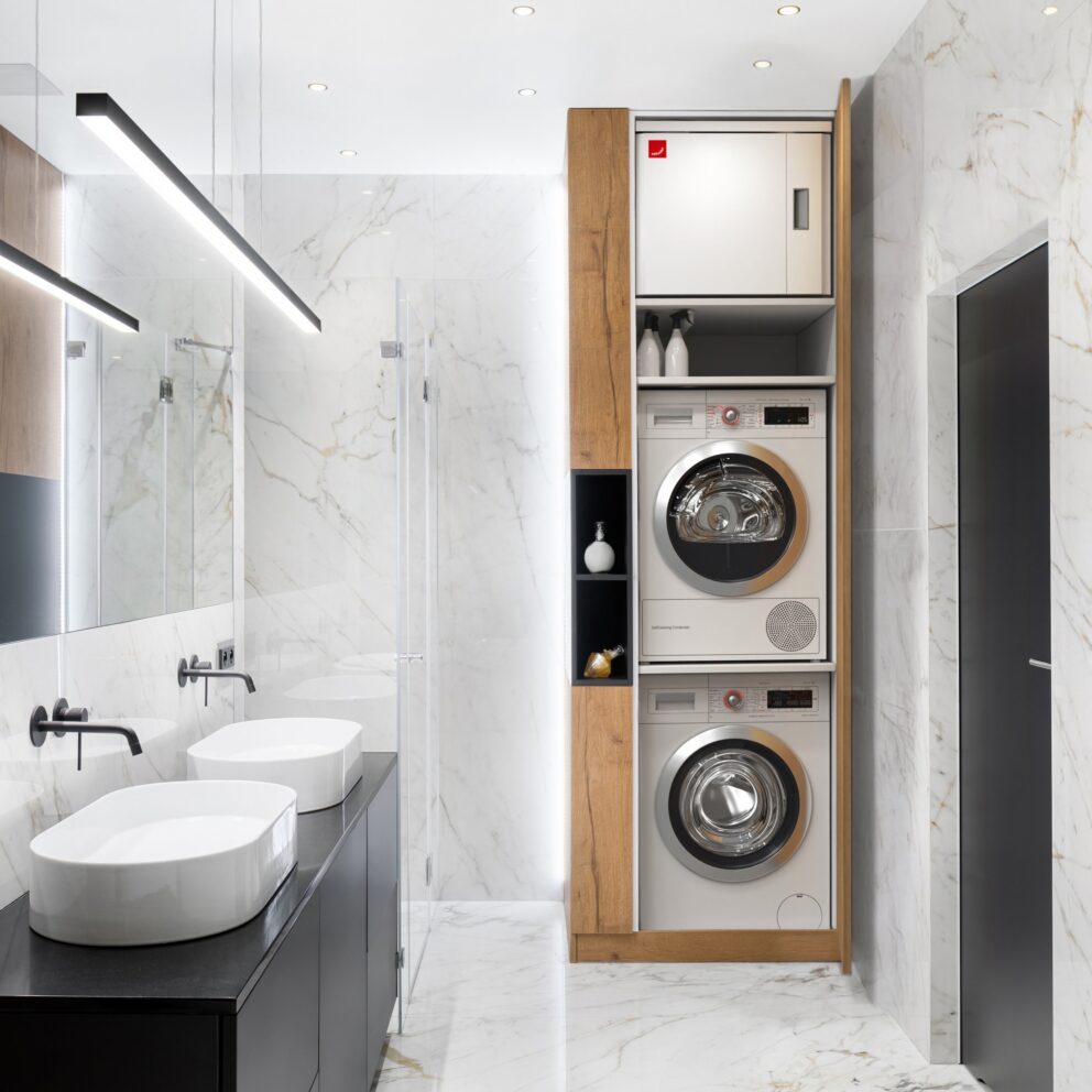 Zehnder_CSY_SallaCompact_Milieu_Bathroom_WhiteMarble